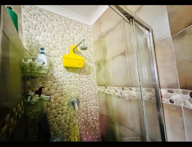 5 BEDROOM HOUSE FOR SALE IN VERWOERDPARK